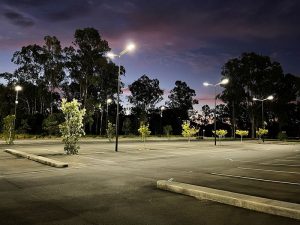 Título Iluminando o Futuro As Vantagens Brilhantes das Luzes Solares LED