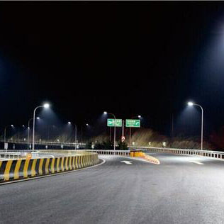 what are the right height and spacing of led street light posts? qual é a altura e o espaçamento corretos dos postes de iluminação pública led?