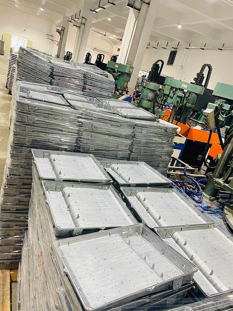 carcaça de holofote fundida